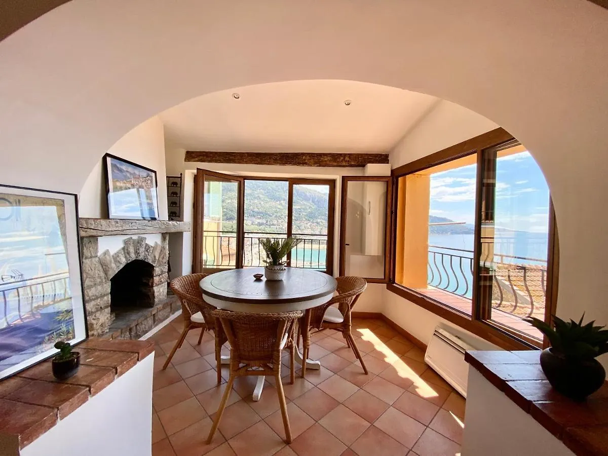 Vieux Chateau, Vue Mer Μεντόν