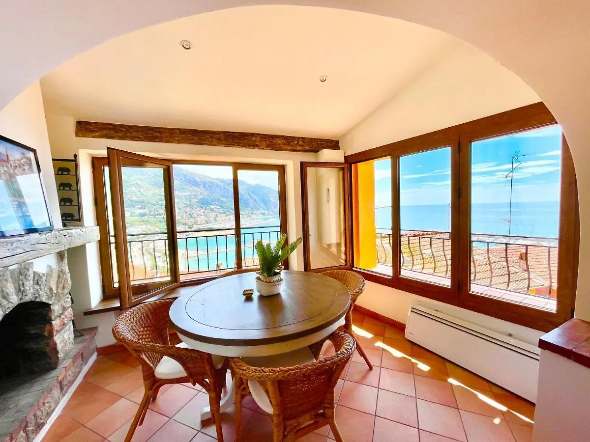 Διαμέρισμα Vieux Chateau, Vue Mer Μεντόν